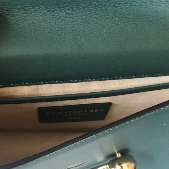 Strathberry Green bag - seen on Megan Markle - Picture 5 of 5